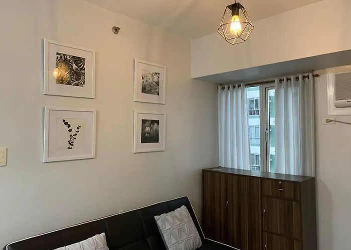 Apartment Cozy 1 Bedroom Near Alabang Town Center And Molito With Wifi And Netflix *
