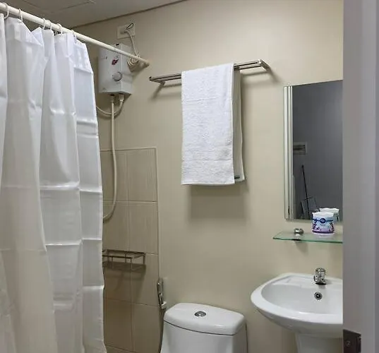 Cozy 1 Bedroom Near Alabang Town Center And Molito With Wifi And Netflix Apartment *