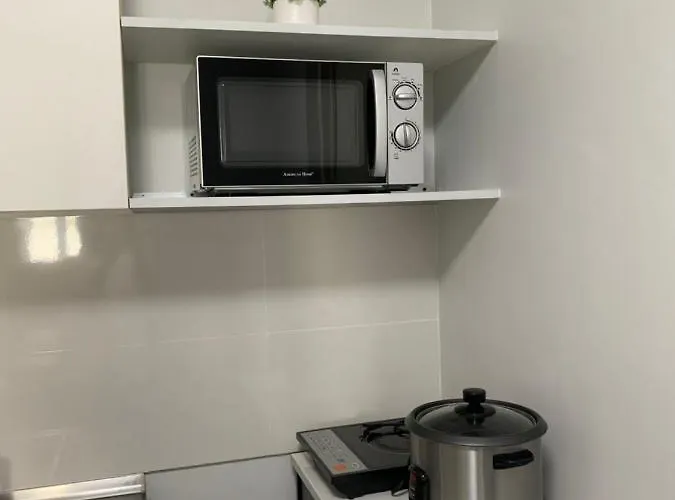 Apartment Cozy 1 Bedroom Near Alabang Town Center And Molito With Wifi And Netflix Manila
